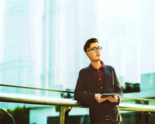 双卵巢多卵泡样改变