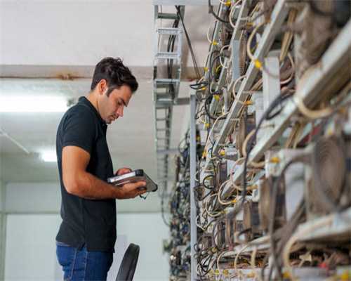 宣萱包场古天乐新电影，卡点13发微博，女方曾传借精生子